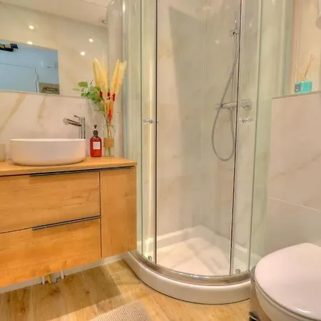 Renove A Antibes, A 10 Min A Pied Апартаменти *